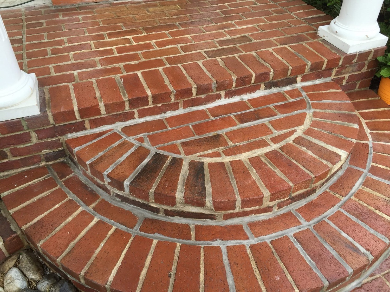 Real Eterno project — curved radius brick front steps